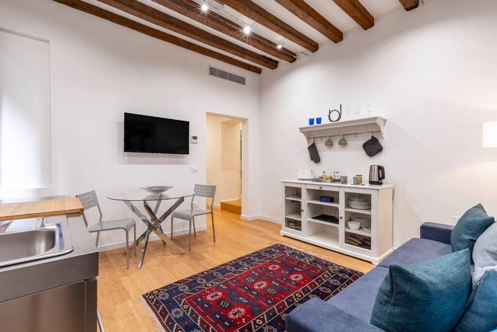 Appartamento Loft San Stae 18.27 *